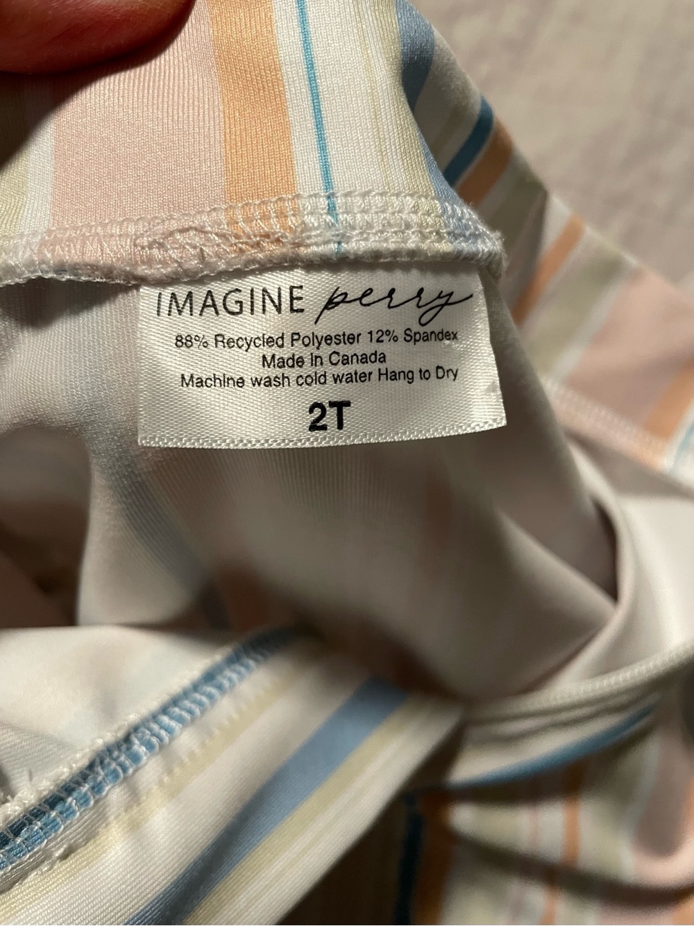 2T Imagine Perry Rashguard - Picture 3 of 3